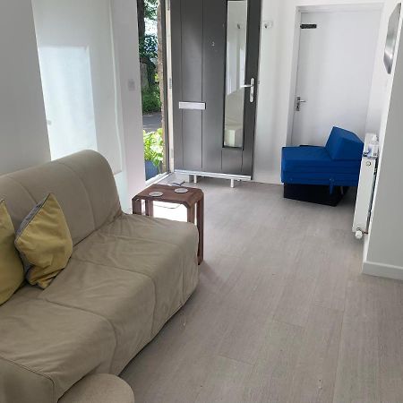 1-Bedroom Apartment Next To University Бридж ъф Алън Екстериор снимка