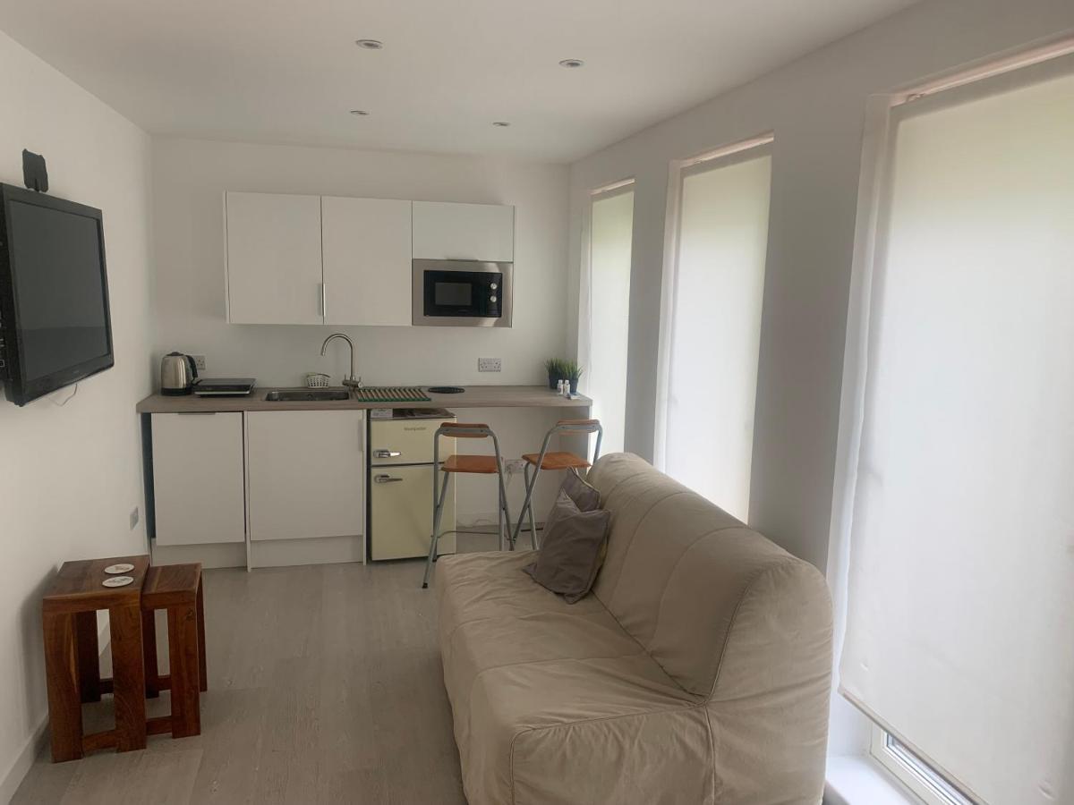 1-Bedroom Apartment Next To University Бридж ъф Алън Екстериор снимка