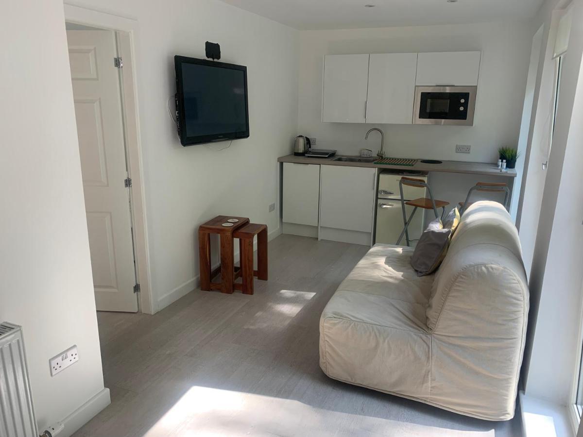 1-Bedroom Apartment Next To University Бридж ъф Алън Екстериор снимка