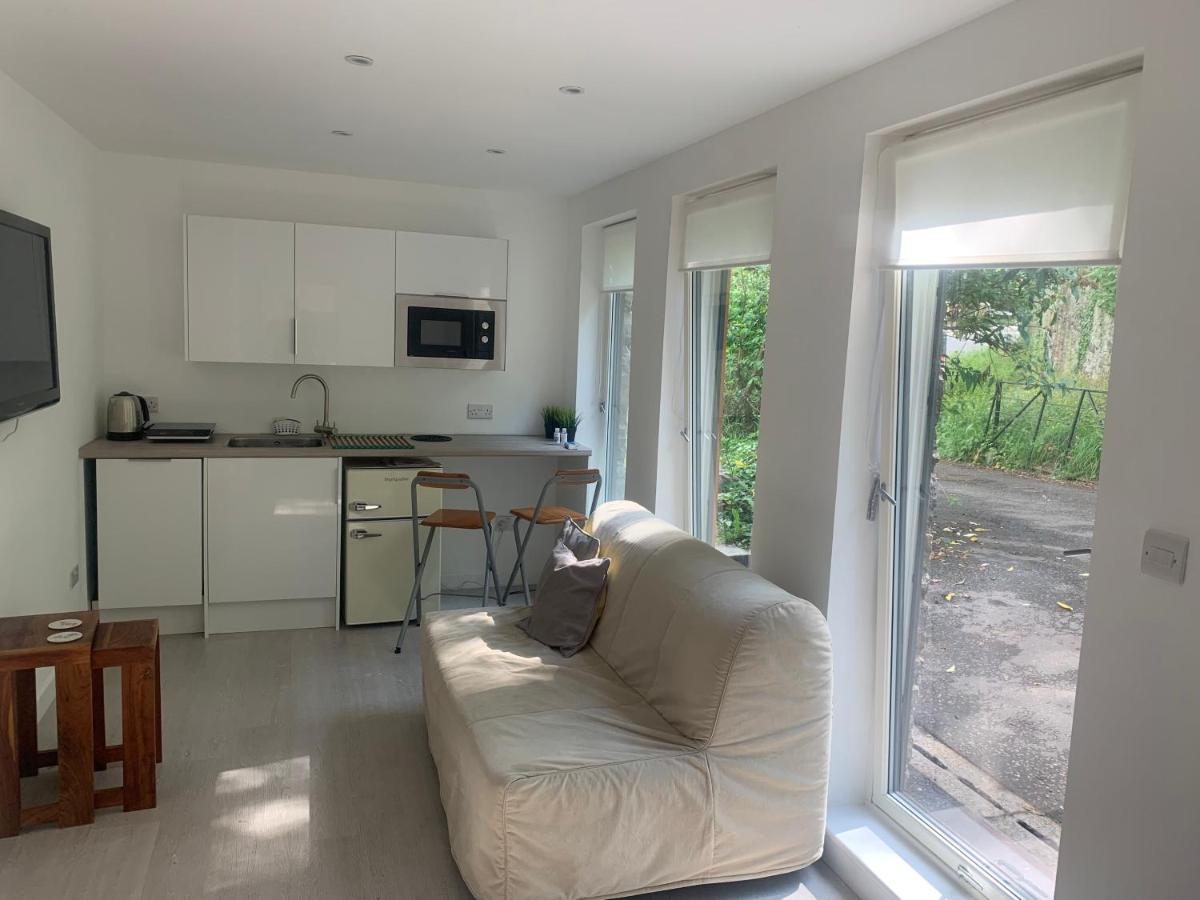 1-Bedroom Apartment Next To University Бридж ъф Алън Екстериор снимка