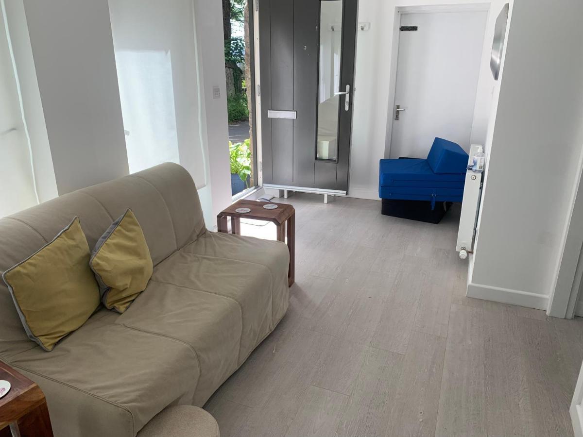 1-Bedroom Apartment Next To University Бридж ъф Алън Екстериор снимка