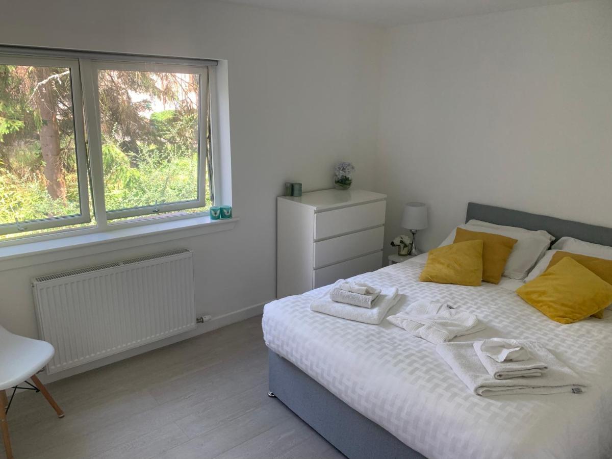 1-Bedroom Apartment Next To University Бридж ъф Алън Екстериор снимка